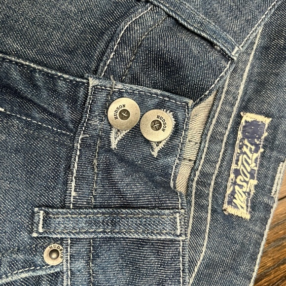 Hudson cuff shorts size 25 - Picture 2 of 5